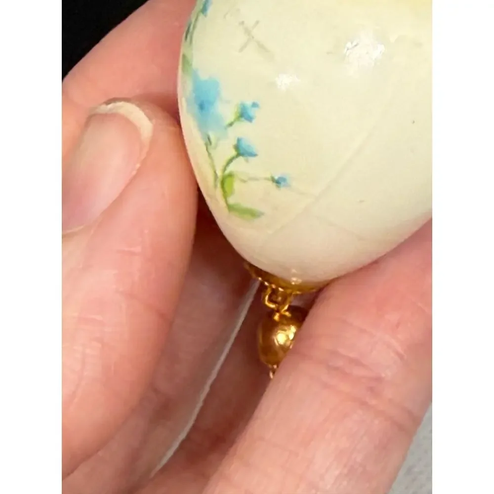 Vintage Victorian Revival Bluebird Faux Porcelain Egg Pendant 28” 80s